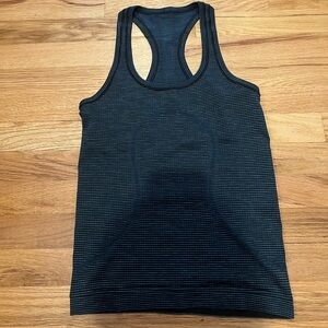 Lululemon Swiftly Tech Racerback Tank - Waist Length, Size 4